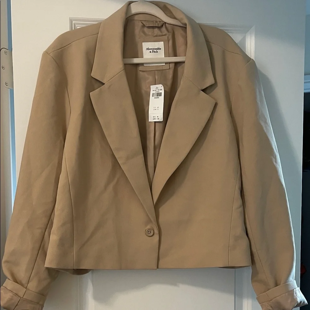 NWT! Abercrombie & Fitch Tan Cropped Blazer, Size XXL - Picture 7 of 8